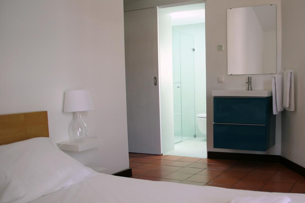 A Casa Da Arvore Bed & Breakfast วิลานอวา ดิ มิลฟงติส ห้อง รูปภาพ